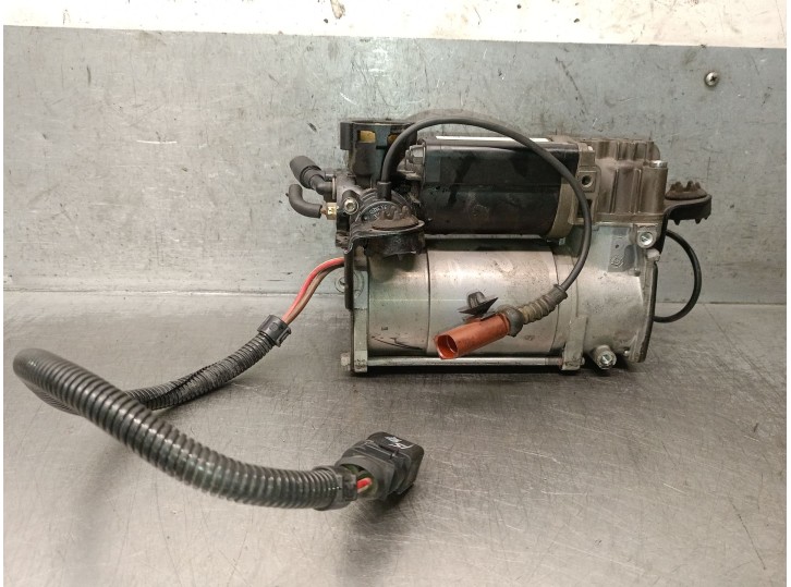 Recambio de bomba suspension para audi a8 (4e2) 3.0 tdi quattro referencia OEM IAM 4E0616007E 4E0616007C 