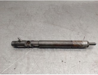 Recambio de inyector para ssangyong rodius i 2.7 xdi referencia OEM IAM A6650170121 EJBR02601Z