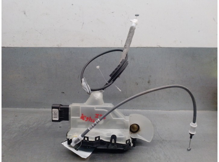 Recambio de cerradura puerta delantera izquierda para fiat scudo furgoneta 1.5 multijet 120 (506) referencia OEM IAM 084139  