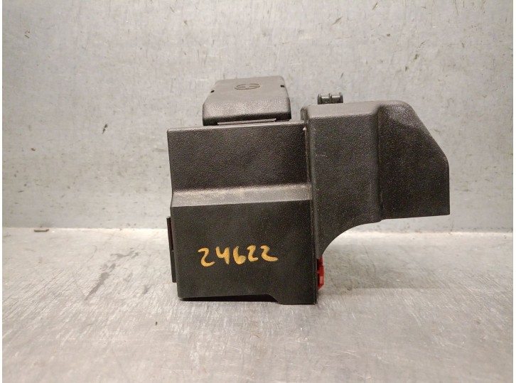 Recambio de caja reles / fusibles para mazda cx-5 (kf) 2.0 referencia OEM IAM B63F67KB1 