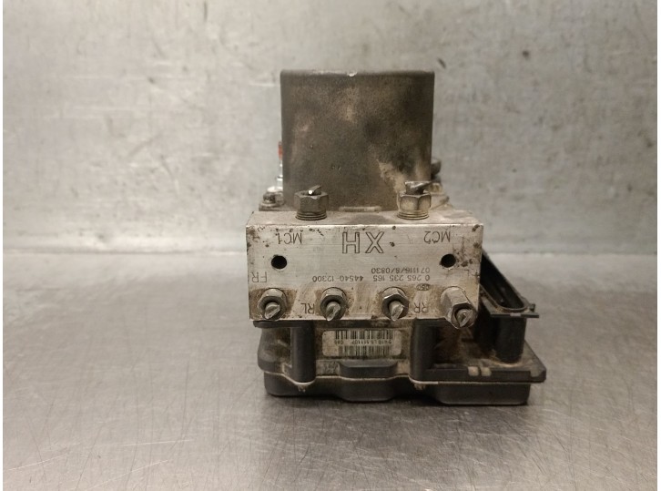 Recambio de abs para toyota corolla (e15) 2.0 turbodiesel cat referencia OEM IAM 4454012300 0265235165