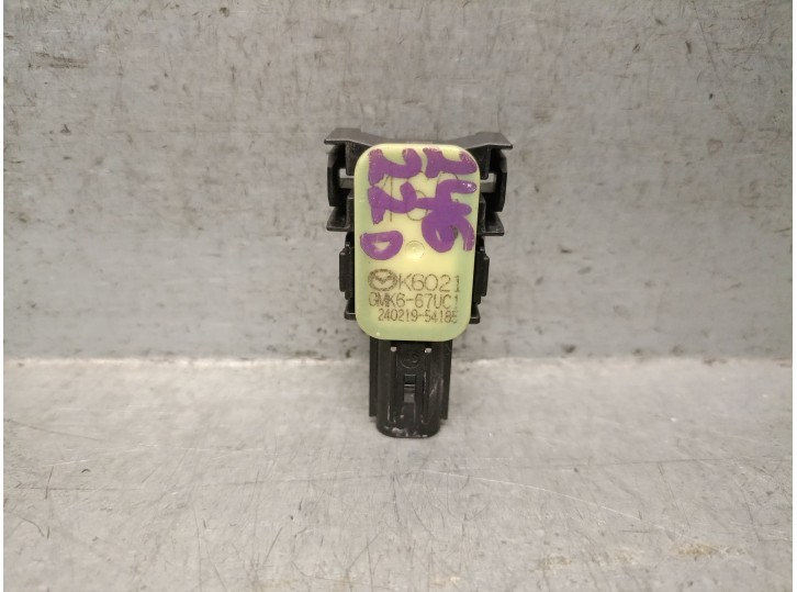 Recambio de sensor de aparcamiento para mazda cx-5 (kf) 2.0 referencia OEM IAM GMK667UC1 