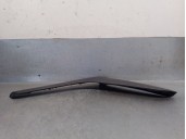 Recambio de molduras traseras para jeep avenger 1.2 referencia OEM IAM 7357681310 