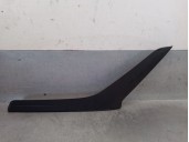 Recambio de molduras traseras para jeep avenger 1.2 referencia OEM IAM 7357681320 