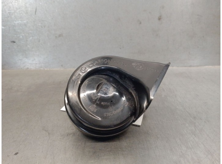Recambio de claxon para jeep avenger 1.2 referencia OEM IAM 9827213580 