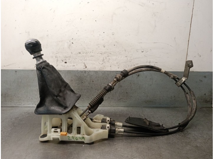 Recambio de palanca cambio para toyota corolla (e15) 2.0 turbodiesel cat referencia OEM IAM 3353012A60 3353012A60 