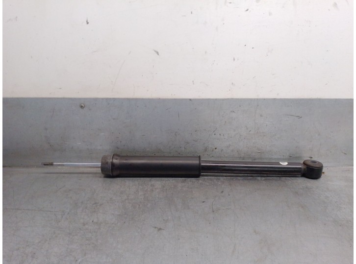 Recambio de amortiguador trasero izquierdo para renault arkana i (lcm_, ldn_) 1.3 tce 140 (ldn0) referencia OEM IAM 562102173R 