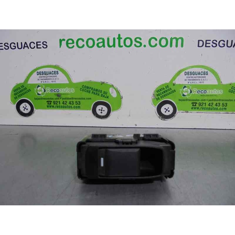 Recambio de mando elevalunas trasero derecho para jeep compass 2.2 crd cat referencia OEM IAM 04602933AA  