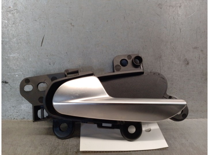 Recambio de maneta interior trasera izquierda para jeep avenger 1.2 referencia OEM IAM 2973858X  