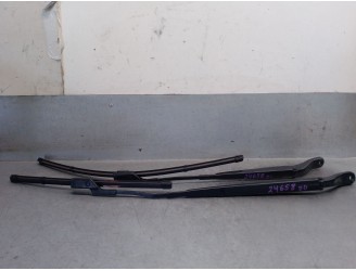 Recambio de brazo limpia delantero derecho para jeep avenger 1.2 referencia OEM IAM 9822931880  