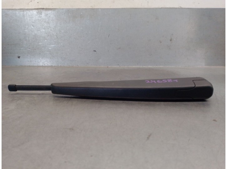 Recambio de brazo limpia trasero para jeep avenger 1.2 referencia OEM IAM 9835540280  