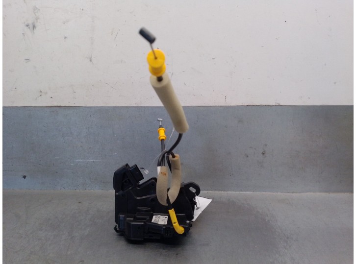 Recambio de cerradura puerta trasera derecha para jeep avenger 1.2 referencia OEM IAM 9846870980  