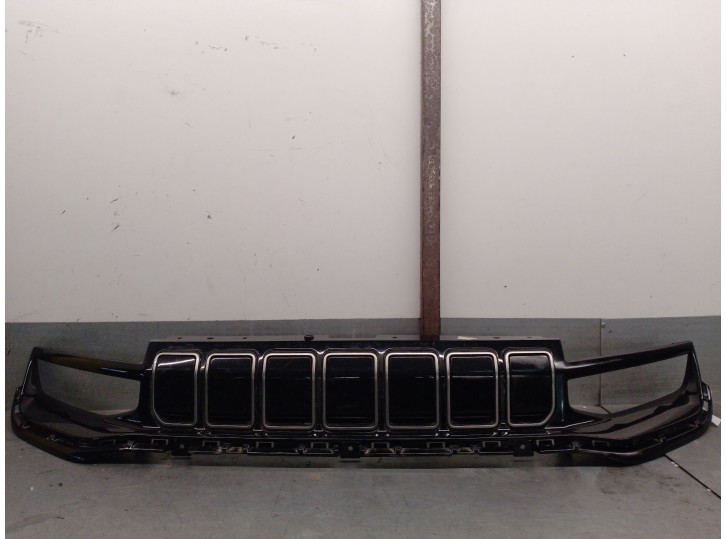 Recambio de rejilla delantera para jeep avenger 1.2 referencia OEM IAM 735767813  
