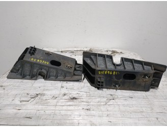 Replacement front bumper reinforcement for Peugeot 306 sedan 3/5 doors (S1) 1.4 OEM IAM reference KDX 