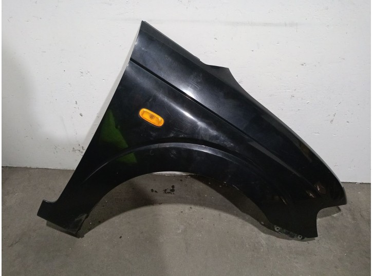 Recambio de aleta delantera derecha para ssangyong rodius i 2.7 xdi referencia OEM IAM D27DT  