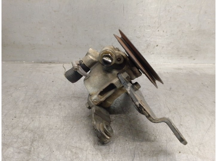 Recambio de bomba servodireccion para opel corsa b 1.7 diesel referencia OEM IAM 93175546 5948014 