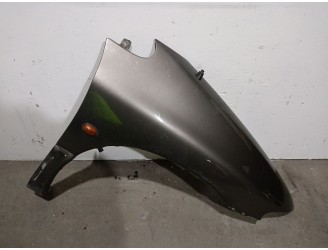 Recambio de aleta delantera derecha para chrysler voyager (gs) 3.8 v6 cat referencia OEM IAM 4882292 4882292 