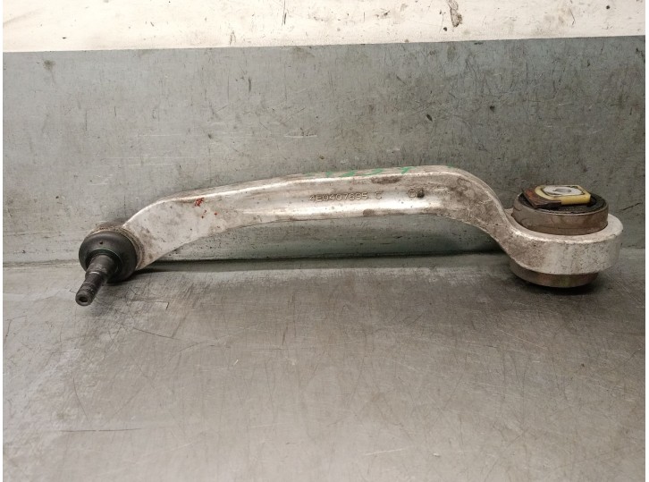 Recambio de brazo suspension inferior delantero izquierdo para audi a8 (4e2) 3.0 tdi quattro referencia OEM IAM 4E0407695C 4E040