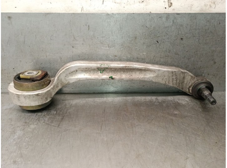 Recambio de brazo suspension inferior delantero derecho para audi a8 (4e2) 3.0 tdi quattro referencia OEM IAM 4E0407696C 4E04076