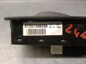 Recambio de mando elevalunas delantero izquierdo para citroën jumper furgon l2 h2 2.2 blue hdi 120 referencia OEM IAM 0735739820