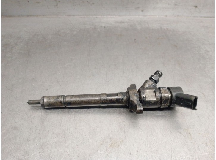 Recambio de inyector para citroën c4 berlina 1.6 16v hdi referencia OEM IAM 0445110239  0445110239