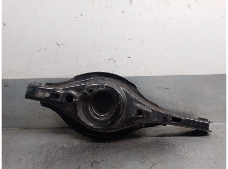 Recambio de brazo suspension inferior trasero derecho para mazda cx-5 (kf) 2.0 referencia OEM IAM PE 