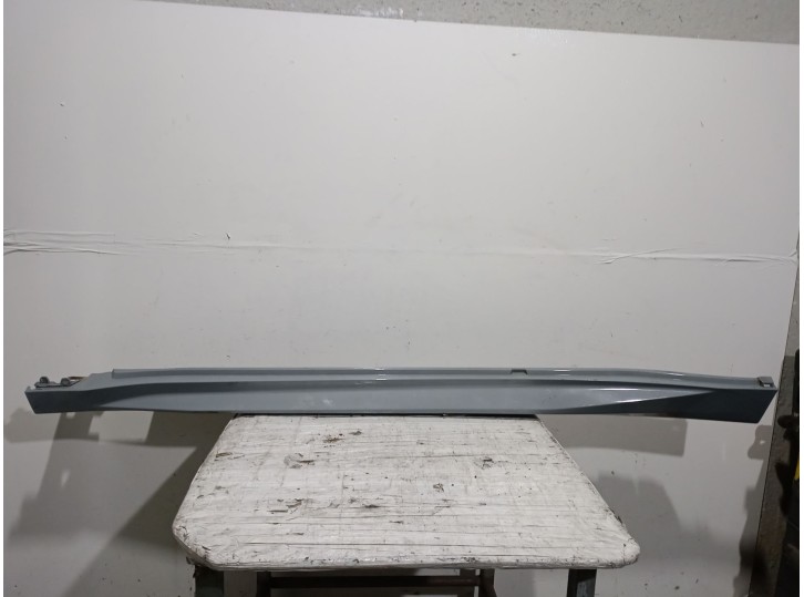 Recambio de faldon lateral para bmw x2 (f39) sdrive 18 d referencia OEM IAM 51125A83493 51125A83493 