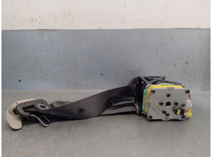 Recambio de cinturon seguridad delantero derecho para toyota corolla (e15) 2.0 turbodiesel cat referencia OEM IAM 7321012A80B0 7