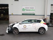 toyota auris del año 2015