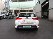 toyota auris del año 2015