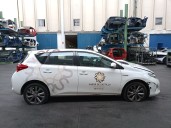toyota auris del año 2015