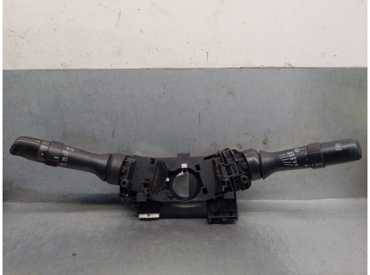 Recambio de mando luces para toyota corolla (e15) 2.0 turbodiesel cat referencia OEM IAM 8414012660 8465233440 