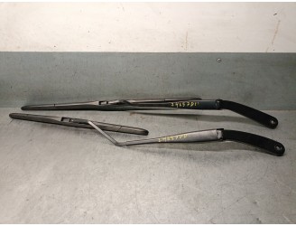 Recambio de brazo limpia delantero derecho para renault arkana i (lcm_, ldn_) 1.3 tce 140 (ldn0) referencia OEM IAM HSHE4 HSHE4 