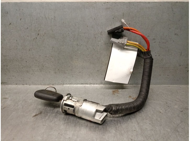 Recambio de conmutador de arranque para renault trafic ii autobús (jl) 2.0 dci 115 referencia OEM IAM 7701475696 7701475696 