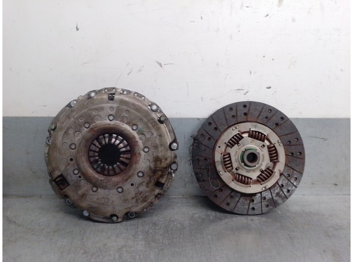 Recambio de kit embrague para citroën jumper furgon l2 h2 2.2 blue hdi 120 referencia OEM IAM 46352679 