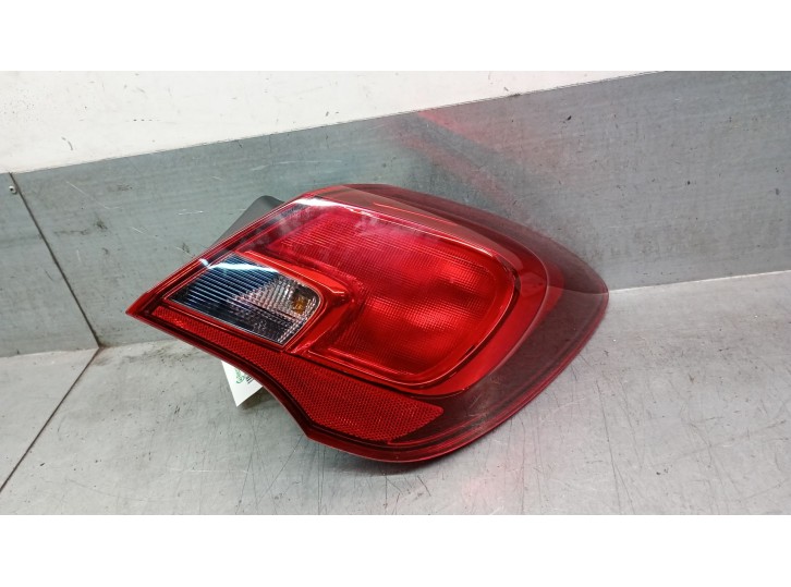 Recambio de piloto trasero derecho para opel corsa e (x15) 1.3 cdti (08, 68) referencia OEM IAM 39090649 1222568 