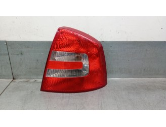 Recambio de piloto trasero derecho para skoda octavia berlina (1z3) 1.6 tdi dpf referencia OEM IAM 1Z5945112A 1Z5945112B 