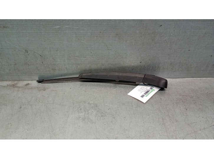 Recambio de brazo limpia trasero para kia xceed (cd) 1.0 t-gdi referencia OEM IAM 98811J7500 98811J7500 