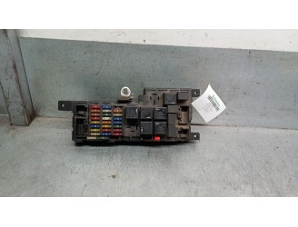 Recambio de caja reles / fusibles para volvo xc90 i (275) d5 awd referencia OEM IAM 518784202  