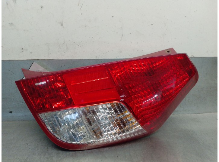 Recambio de piloto trasero derecho para hyundai i10 1.1 12v cat referencia OEM IAM 924020X020 924020X020 