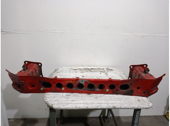 Recambio de refuerzo paragolpes delantero para ford focus iii 1.6 tdci referencia OEM IAM 2439074 2439074 