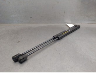 Recambio de amortiguadores maletero / porton para hyundai i10 1.1 12v cat referencia OEM IAM 817700X001 817700X001 