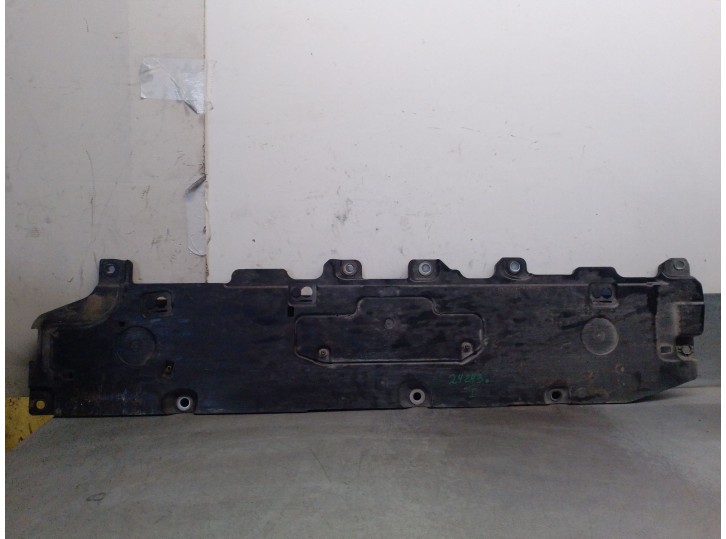Replacement oil pan cover for Volvo XC90 II (256) D5 AWD OEM IAM reference 31497351 31497613 