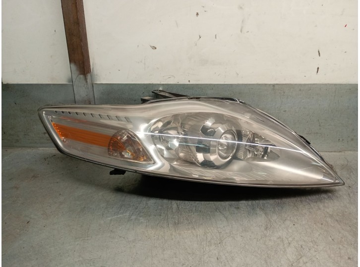 Replacement right headlight for Ford Mondeo Sed. (CA2) 2.0 TDCi CAT OEM IAM reference 7S7113005AR 1807513 