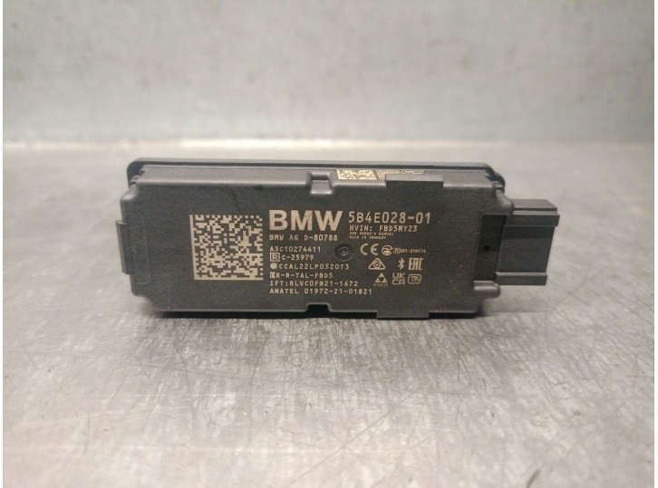 Recambio de antena para bmw x2 (f39) sdrive 18 d referencia OEM IAM 5B4E02801 A3C10274411