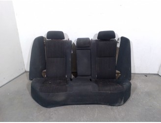 Recambio de asientos traseros para toyota corolla (e15) 2.0 turbodiesel cat referencia OEM IAM 7150312170 7150312170 