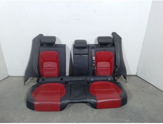 Recambio de asientos traseros para jaguar f-pace (x761) 2.0 td4 referencia OEM IAM T4A8430 T4A8430 