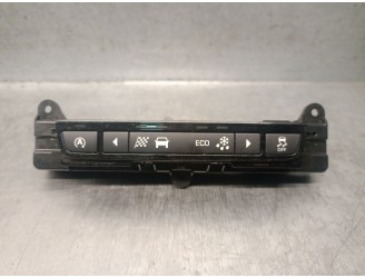 Recambio de mando multifuncion para jaguar f-pace (x761) 2.0 td4 referencia OEM IAM GX7314B790AL T2H19784 03499510107