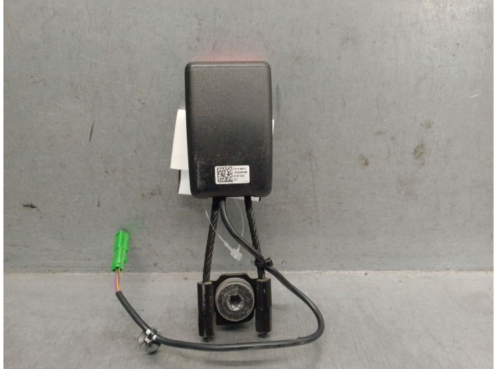 Replacement front right seatbelt buckle for Volvo XC90 II (256) D5 AWD OEM IAM reference 31418903 31418903 