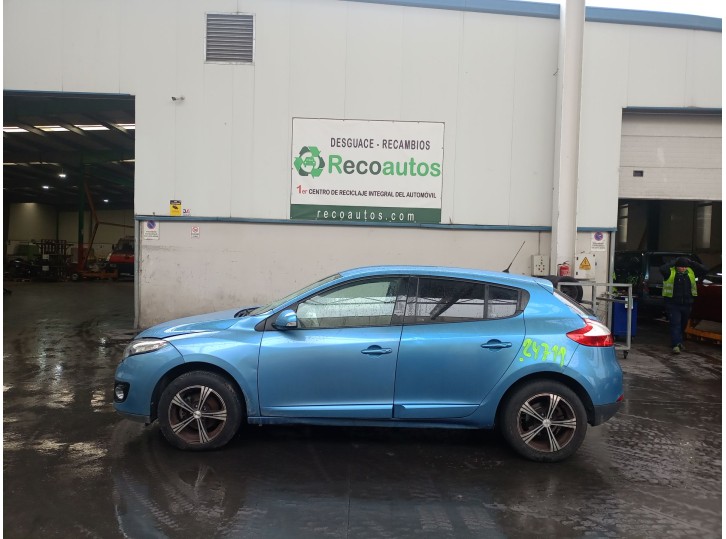 renault megane iii berlina 5 p del año 2012
